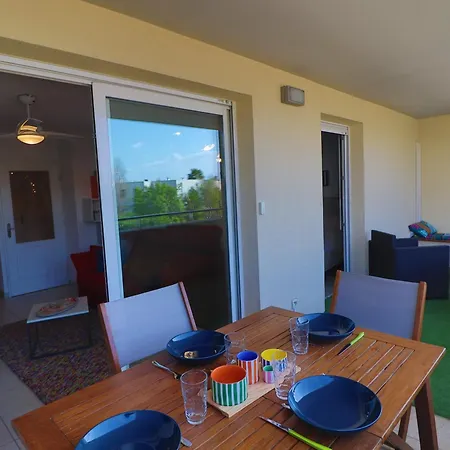 Apartment T2 Climatise Avec Piscine - Fr-1-472-210 *